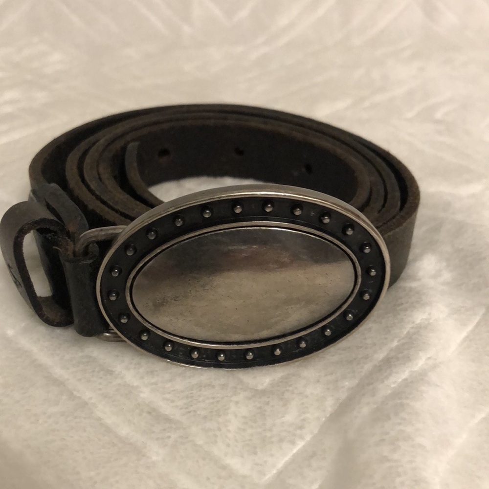 Velez western style ladies leather belt with rivets and oval metal buckle